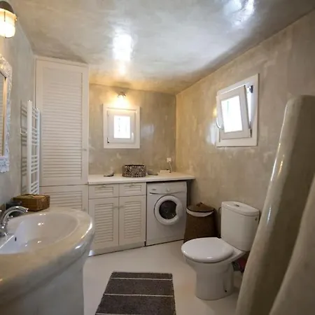 Whitehomes2 *